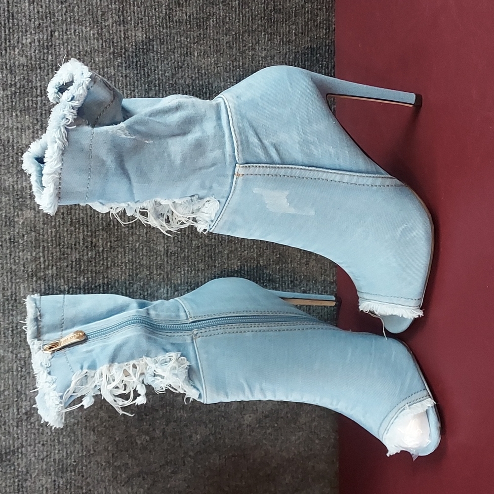 Cape Robbin High Heel Boots Elnora 97 Washed Denim - New In Box
